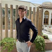 Puedo ayudar en todas las materias de primaria y ESO.